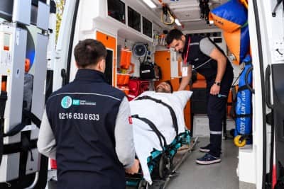 Ambulansta Acil Müdahale - 1
