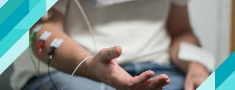 ما هي تخطيط العضلات والكهرباء (EMG)؟ كيف يتم إجراء تخطيط العضلات والكهرباء (EMG)؟