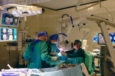 Tümör Florasan Boyama Özellikli Cerrahi Mikroskop - 1