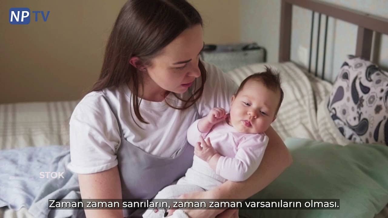 Postpartum Psikoz Nedir, Lohusalık Depresyonundan Nasıl Ayrılır?