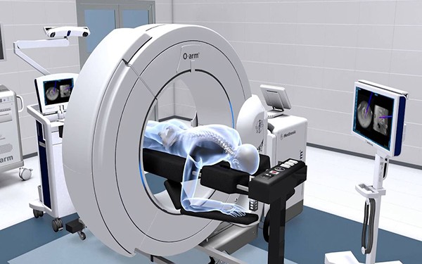 3 Dimensional Intraoperative CT (O-Arm)